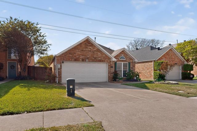 2086 Montclair Lane, Lewisville, TX 75067
