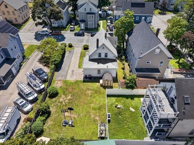 171 Bartlett St, Brockton, MA 02301