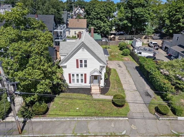 171 Bartlett St, Brockton, MA 02301