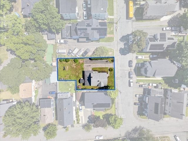 171 Bartlett St, Brockton, MA 02301
