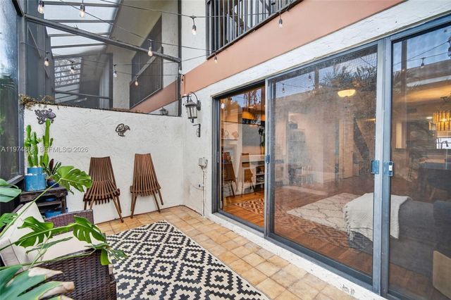 4250 SW 70th Ter, Davie, FL 33314