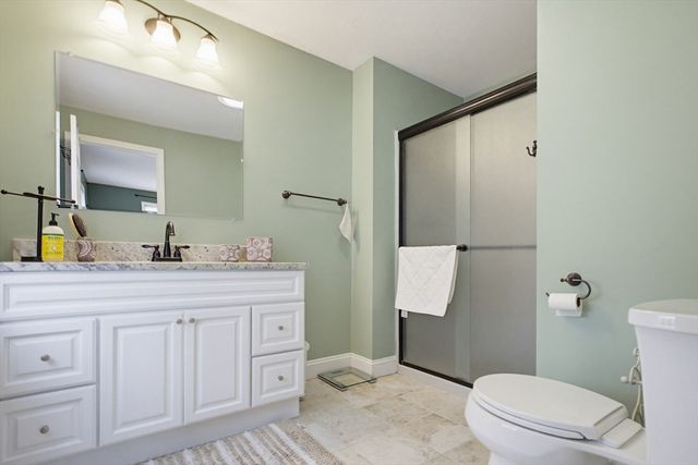 6 Walker Pond Rd, Sturbridge, MA 01566