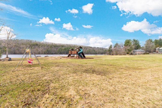 6 Walker Pond Rd, Sturbridge, MA 01566