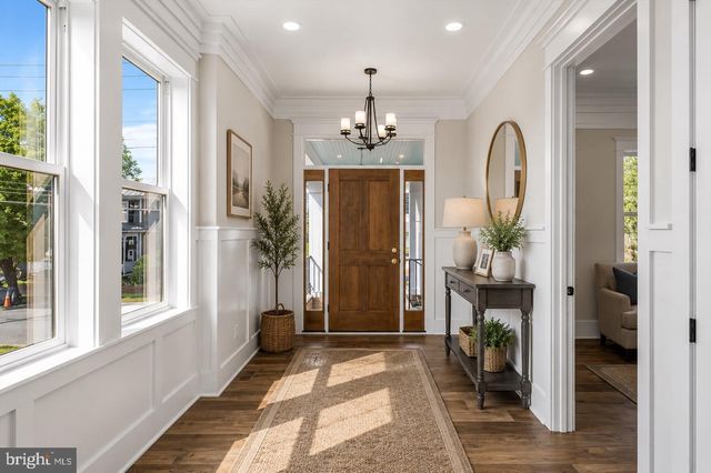 1111 SOPHIA ST, Fredericksburg, VA 22401