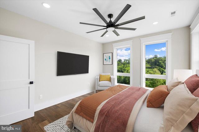 1111 SOPHIA ST, Fredericksburg, VA 22401