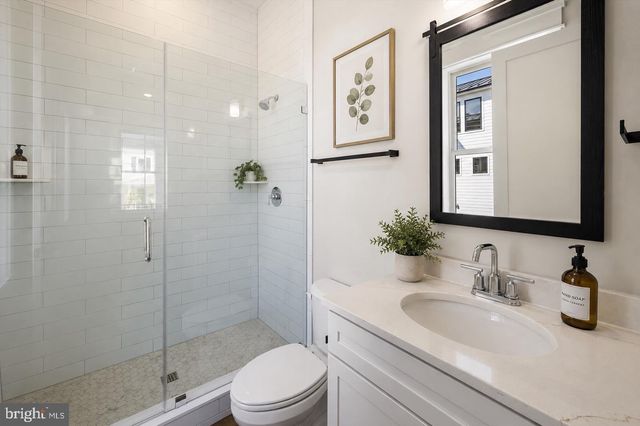 1111 SOPHIA ST, Fredericksburg, VA 22401