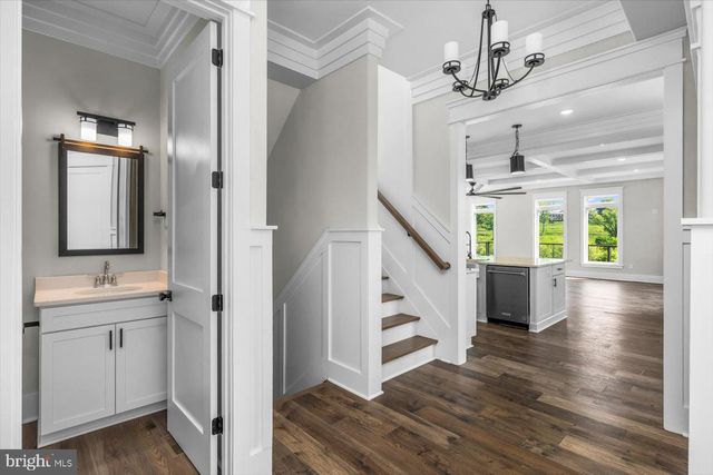 1111 SOPHIA ST, Fredericksburg, VA 22401