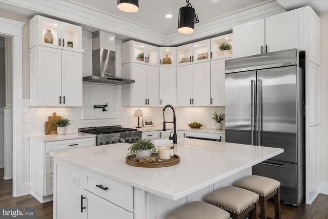 1111 SOPHIA ST, Fredericksburg, VA 22401