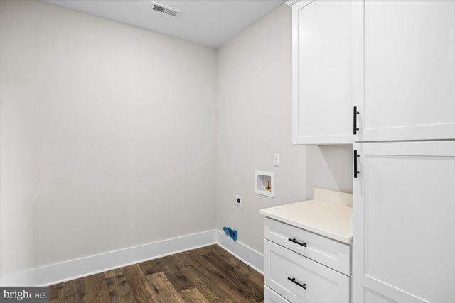 1111 SOPHIA ST, Fredericksburg, VA 22401