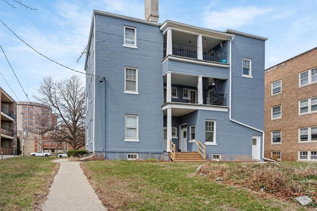 6215 7th AVENUE, Kenosha, WI 53143