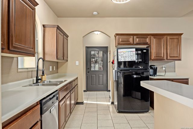 803 RIVER RANCH DR, Bandera, TX 78003