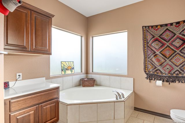 803 RIVER RANCH DR, Bandera, TX 78003