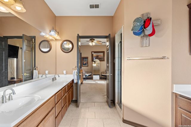 803 RIVER RANCH DR, Bandera, TX 78003