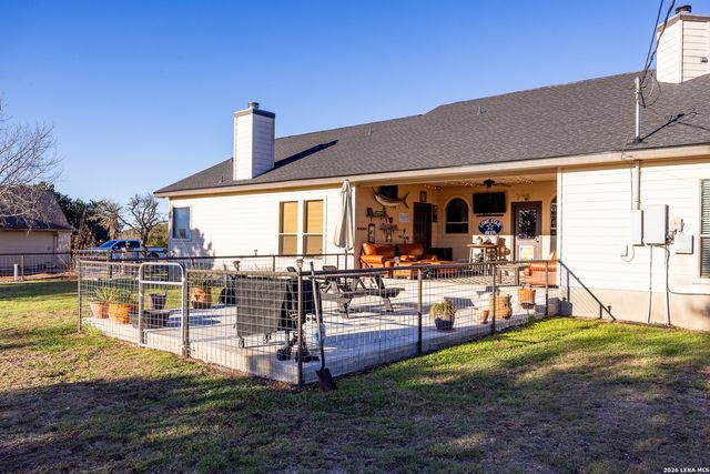 803 RIVER RANCH DR, Bandera, TX 78003