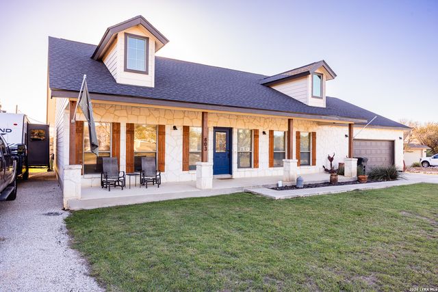 803 RIVER RANCH DR, Bandera, TX 78003