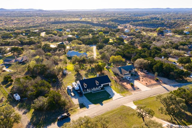 803 RIVER RANCH DR, Bandera, TX 78003