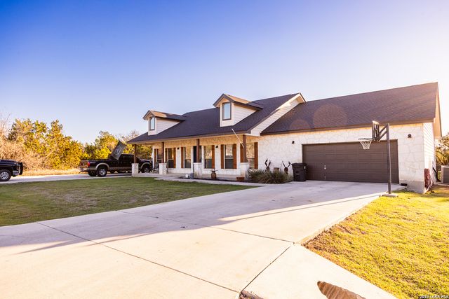 803 RIVER RANCH DR, Bandera, TX 78003