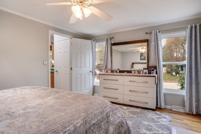 12 Clovercrest Drive, Nashua, NH 03062