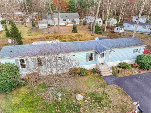 12 Clovercrest Drive, Nashua, NH 03062