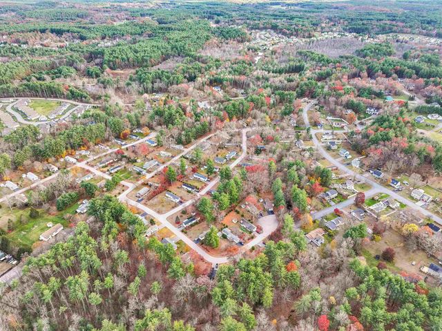 12 Clovercrest Drive, Nashua, NH 03062