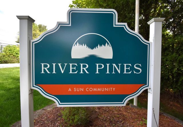 12 Clovercrest Drive, Nashua, NH 03062