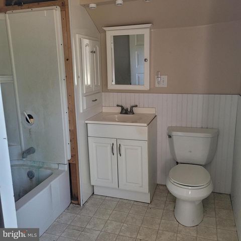 14 CLUB RD, Oley, PA 19547