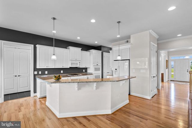 18585 MONTAGUE PL, Purcellville, VA 20132