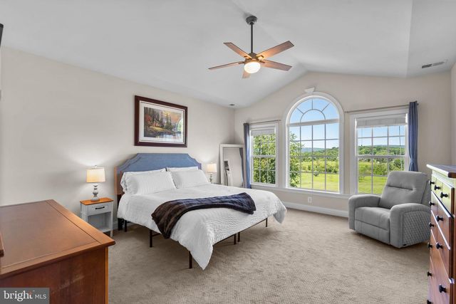 18585 MONTAGUE PL, Purcellville, VA 20132