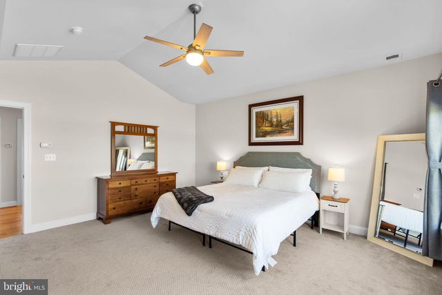 18585 MONTAGUE PL, Purcellville, VA 20132