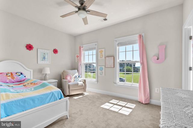 18585 MONTAGUE PL, Purcellville, VA 20132