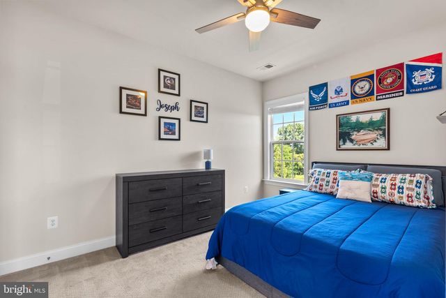 18585 MONTAGUE PL, Purcellville, VA 20132