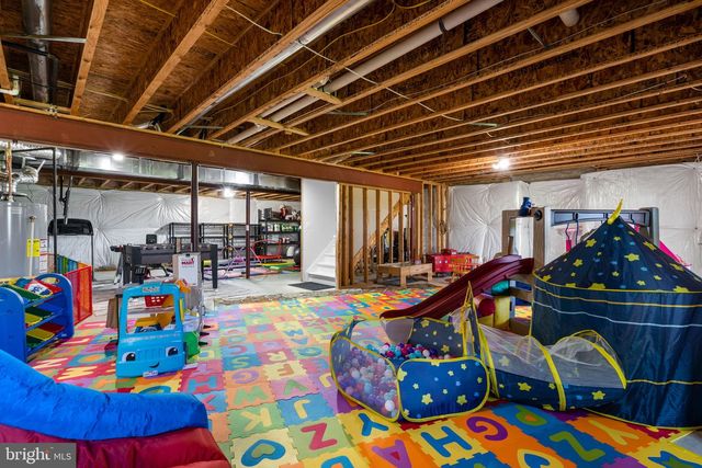18585 MONTAGUE PL, Purcellville, VA 20132