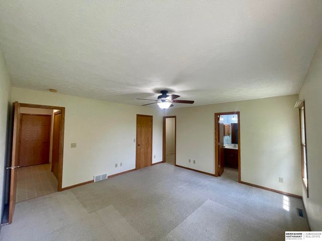 215 Arthur Street, Blair, NE 68008