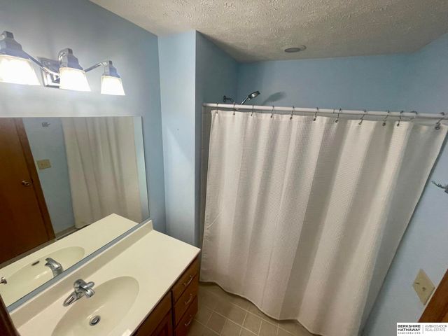 215 Arthur Street, Blair, NE 68008
