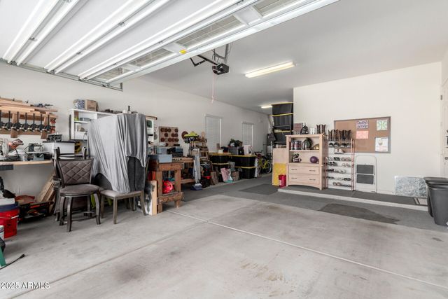 16561 W CIELO GRANDE Avenue, Surprise, AZ 85387