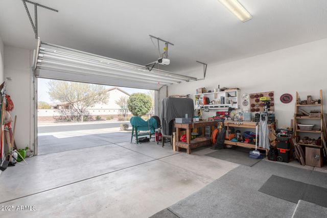 16561 W CIELO GRANDE Avenue, Surprise, AZ 85387