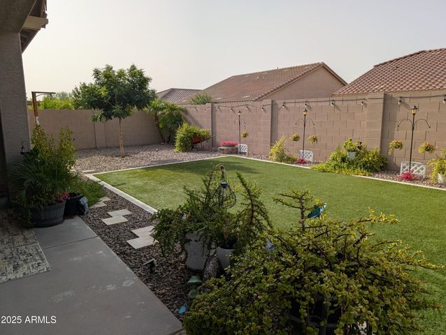 16561 W CIELO GRANDE Avenue, Surprise, AZ 85387