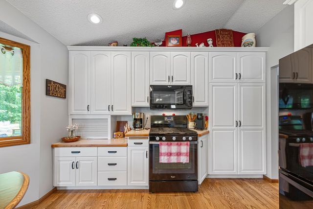 4820 Echo Court, Faribault, MN 55021