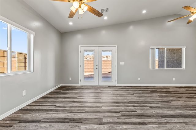 1973 E La Entrada Place, Fort Mohave, AZ 86426