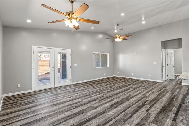 1973 E La Entrada Place, Fort Mohave, AZ 86426