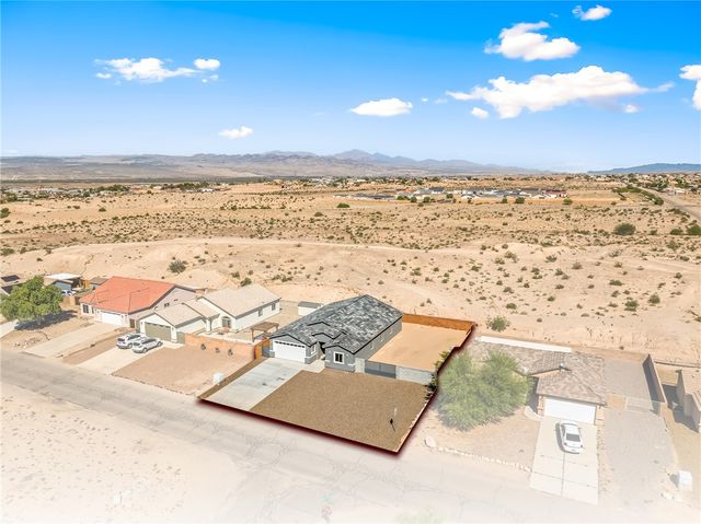 1973 E La Entrada Place, Fort Mohave, AZ 86426