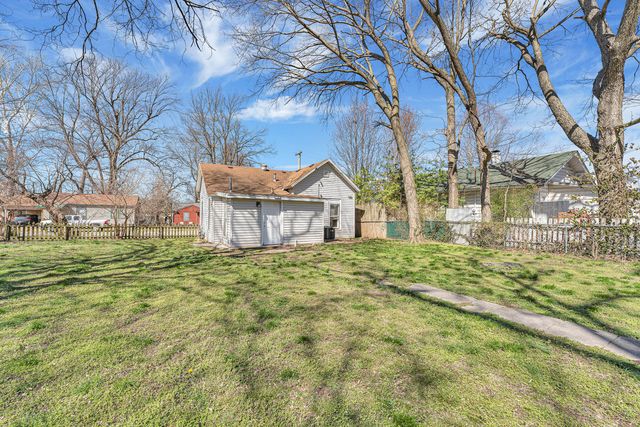 1318 N Douglas Avenue, Springfield, MO 65802