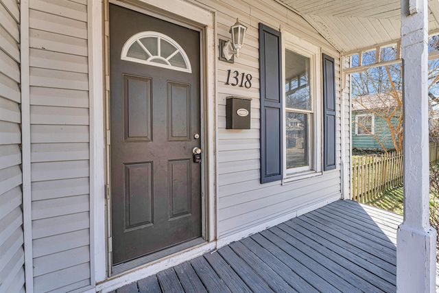 1318 N Douglas Avenue, Springfield, MO 65802