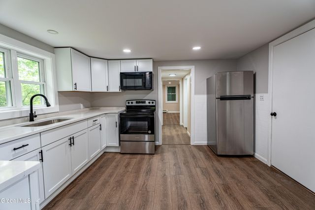 13 Camel Hill Road, Brunswick, NY 12180