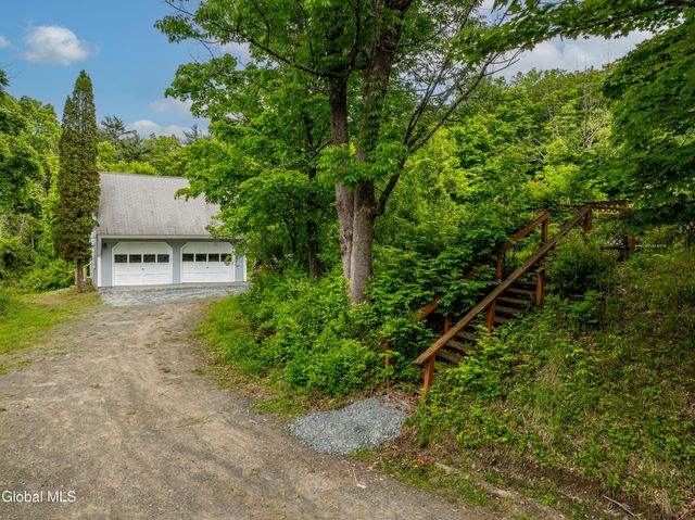 13 Camel Hill Road, Brunswick, NY 12180