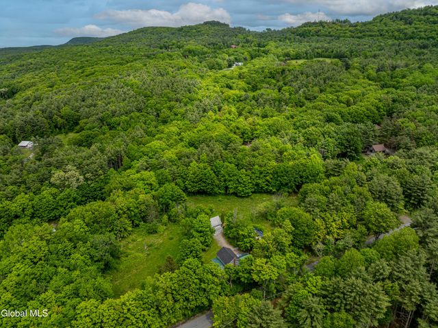 13 Camel Hill Road, Brunswick, NY 12180