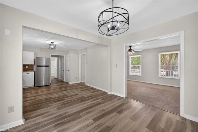2 Lord Foxley Court, Greensboro, NC 27405