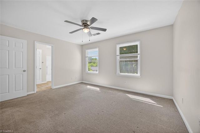2 Lord Foxley Court, Greensboro, NC 27405