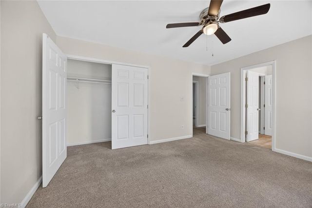 2 Lord Foxley Court, Greensboro, NC 27405