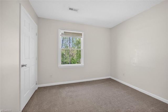 2 Lord Foxley Court, Greensboro, NC 27405